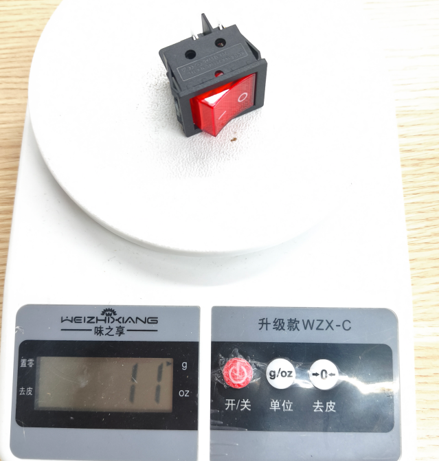 SNCK-3604-220V16A-أحمر-0237 (6)